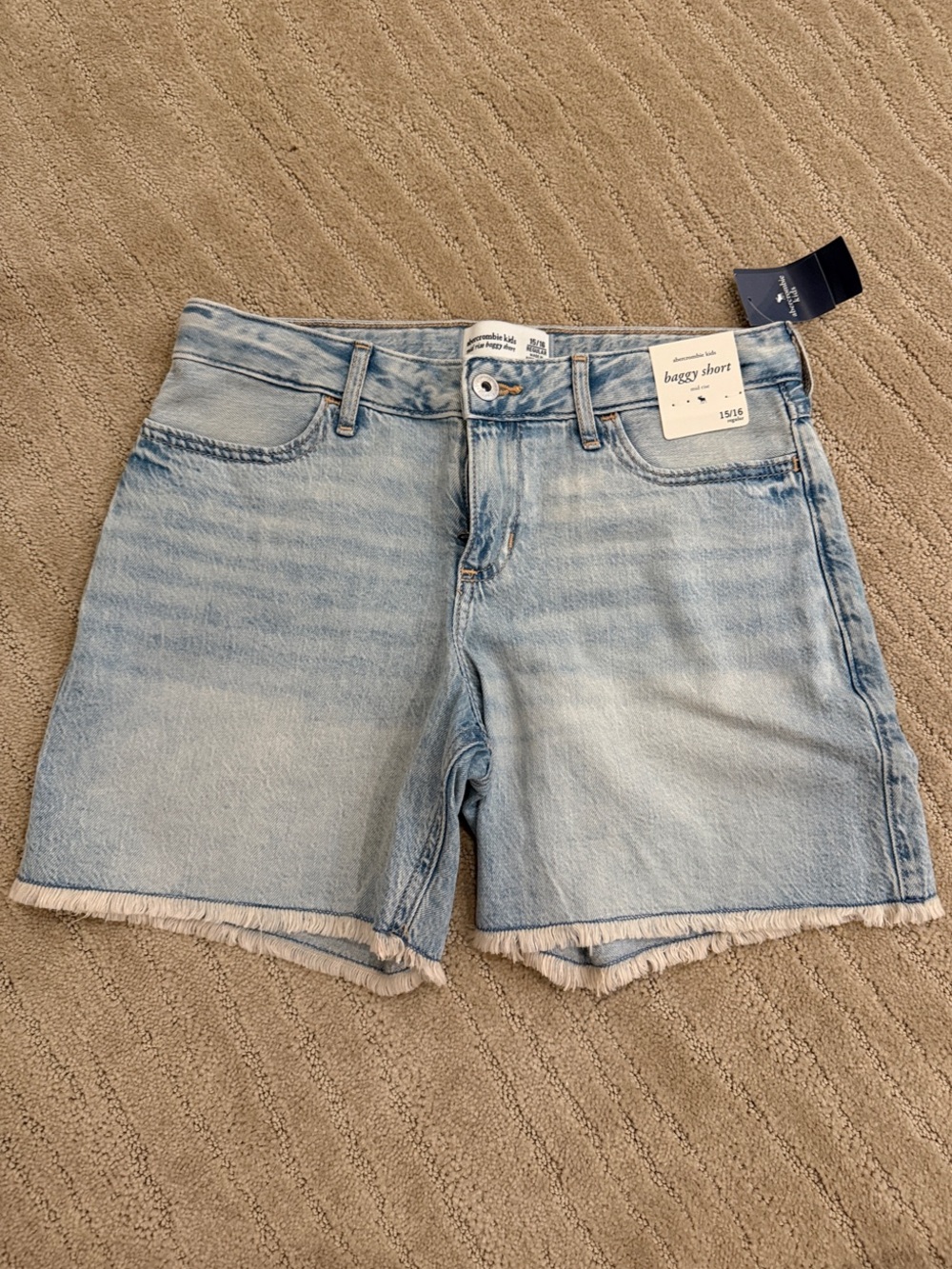 abercrombie kids Light Wash Denim Baggy Shorts